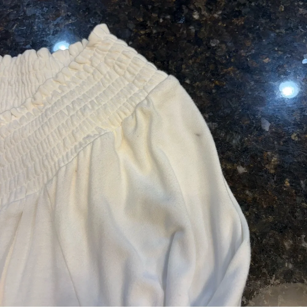 Chicos Women’s White Off Shoulder Boho Top Lace Fringe Trim Size 1 - Picture 3 of 4